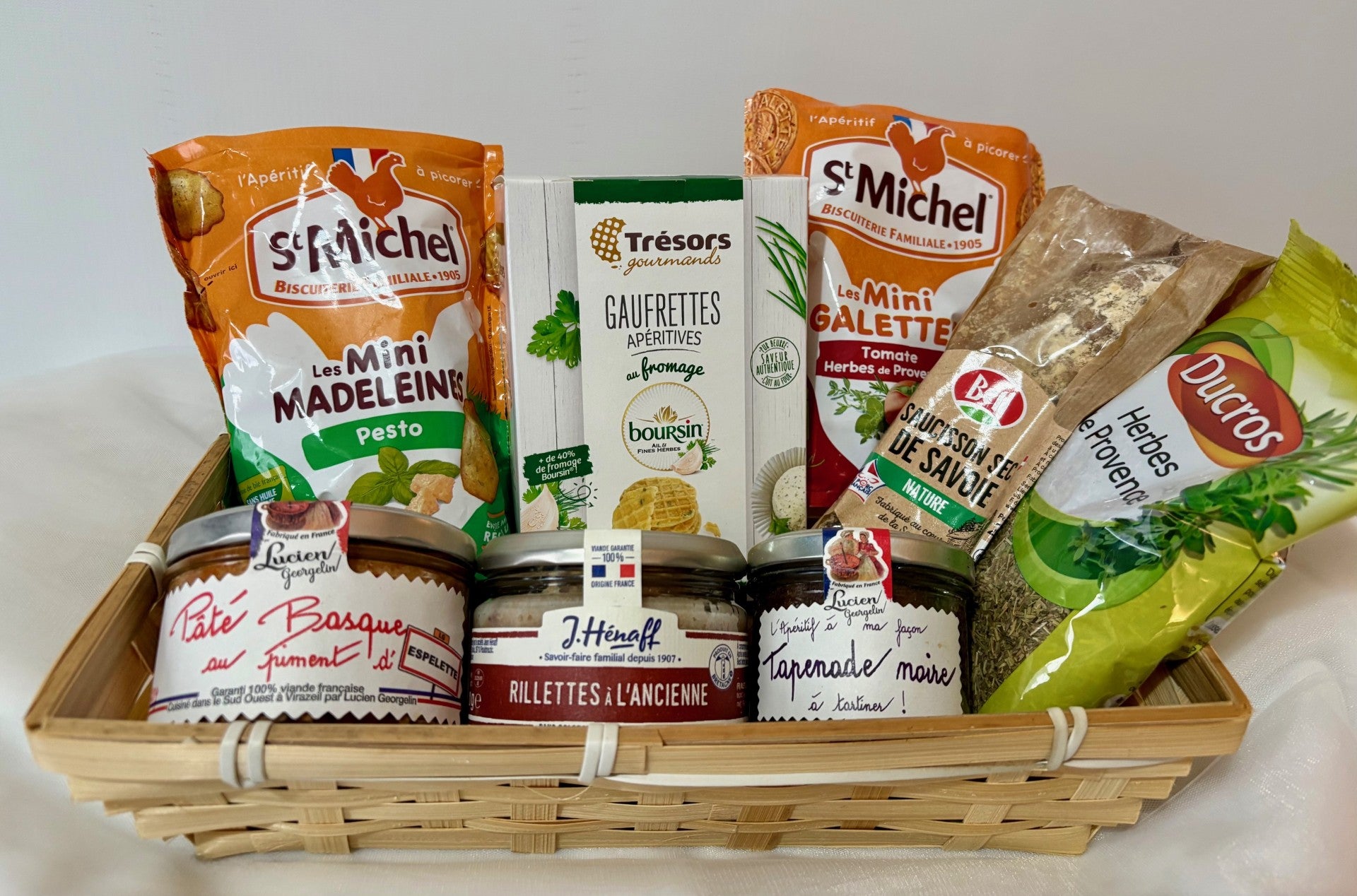 French Apero Gift Basket – Tapenade, Pâté, Rillettes & Snacks